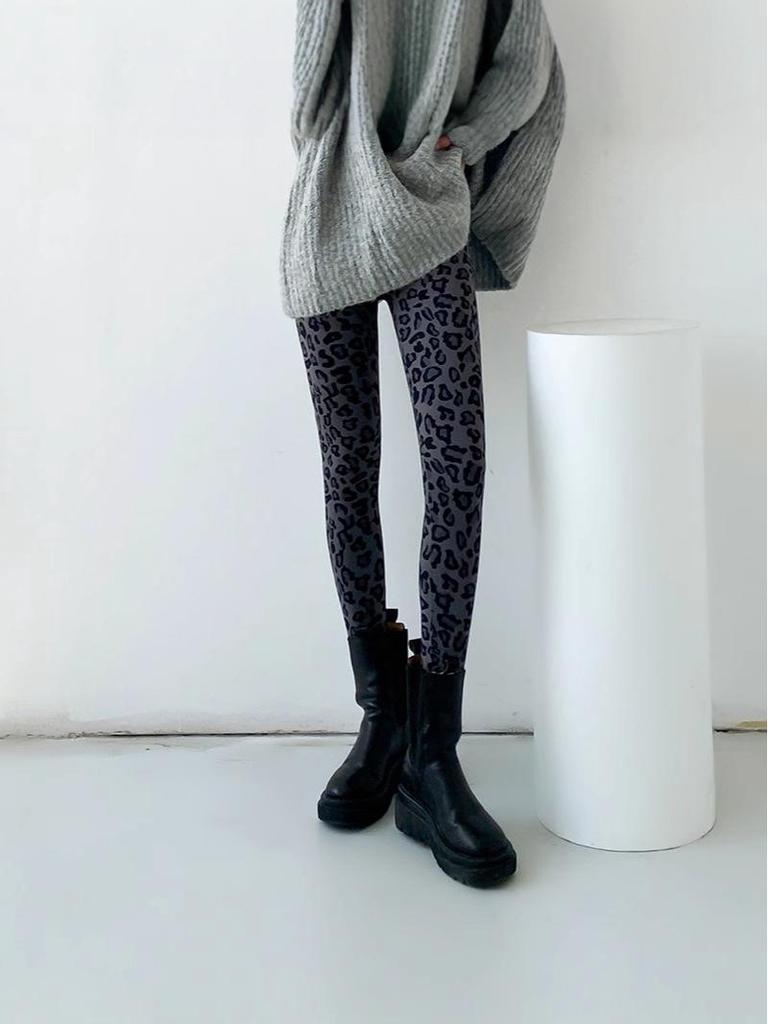 695 Autumn/Winter Leopard Print Faux Cashmere Shark Leggings - Warm, Thickened, Korean Style Slimming Nine-Point Pants