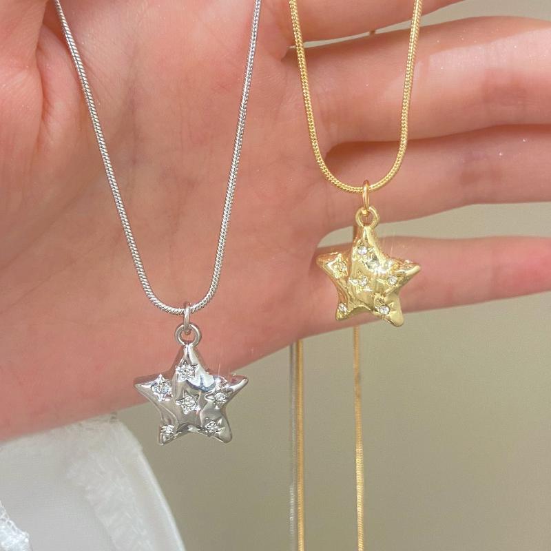 Trendy Rhinestone Star Pendant Necklace Gold Silver Color Non-fading Women Jewelry for Family Gathering Party Wear
