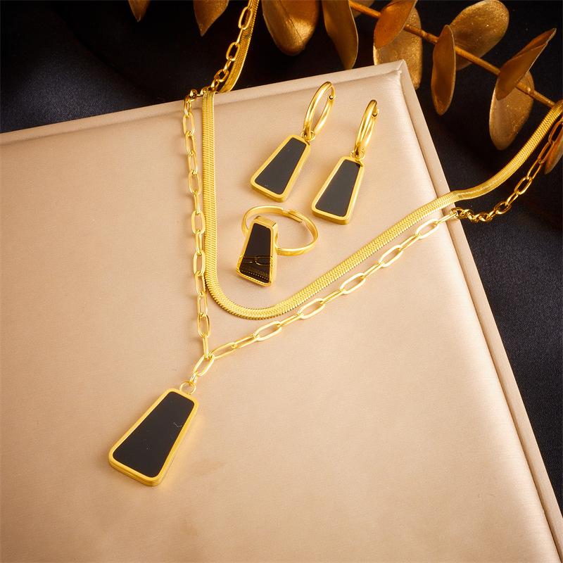 Gold Black Enamel Geometric Jewelry Set Necklace Hoop Earrings Ring чёрный