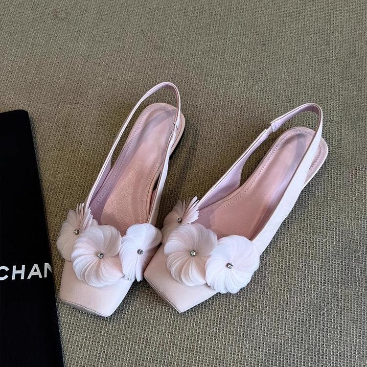 French Flower Shallow Mouth Single Shoes Female Spring and Summer 2025 New Fairy Wind Bag Head Rear Empty Flat Sandals