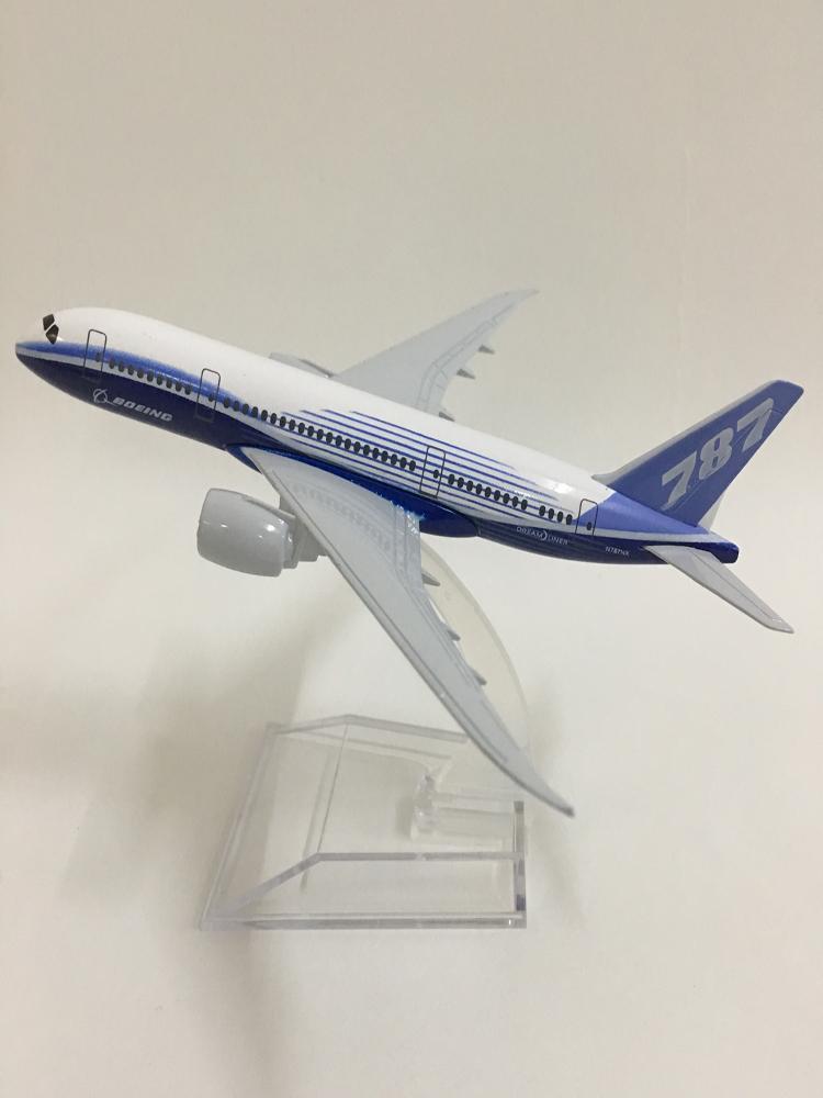 Flugzeugspielzeug Jungen Mädchen Die-Cast Flugzeug Flugzeug Jet Modelle 1:400 Spielzeugflugzeuge für Kinder zum Kindergeburtstag Büro Schreibtisch Dekorati
