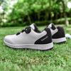 Professionella antisladd vattentäta golfskor med knoppar Spänne Unisex skor Lättvikts golfsneakers