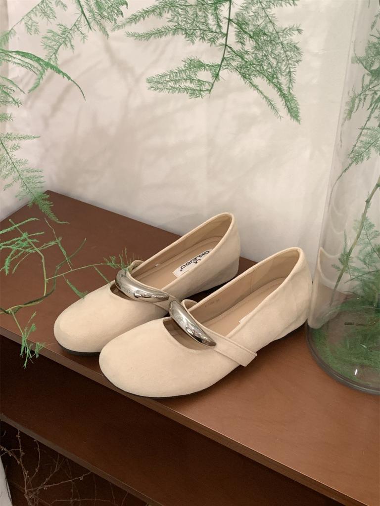 French retro round head 2025 Mary Jane shoes single shoes women's spring new breathable and lightweight single shoes small leather shoes casual shoes
