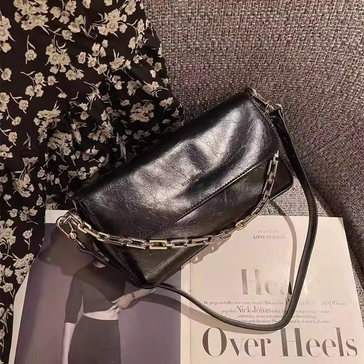 New Style French Stick Chain Small Square Bag, Niche and Western-style, Simple and Fashionable, Underarm Women's Bag, Single Shoulder Crossbody Bag