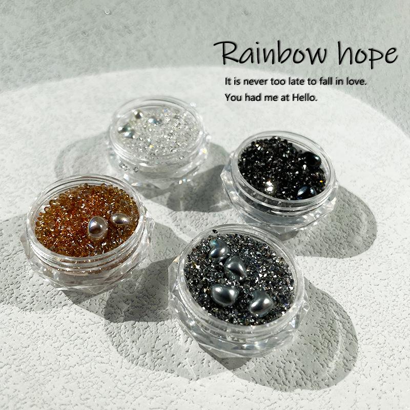 

Heart-Shaped Pearl & Crystal Nail Art Accessories Pack