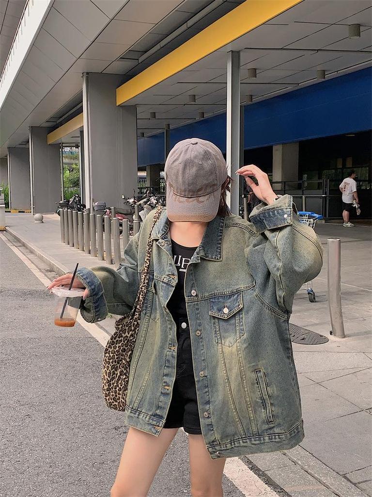 Women's Washed Retro American Denim Jacket - Trendy High Street Style, Unisex, Versatile for Spring & Autumn 2025, Korean-Inspired.