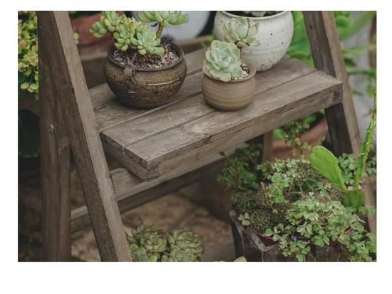 Solid Wood Trapezoidal Flower Stand - American Retro Multi-Layer Shelf