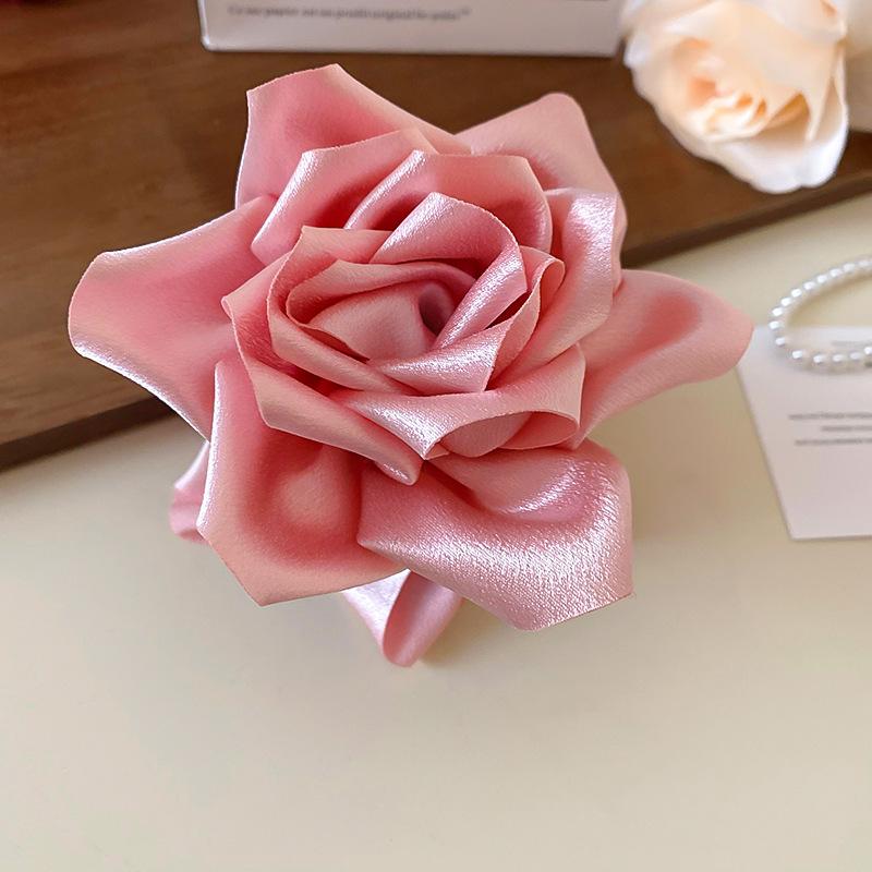 Early spring atmosphere satin three-dimensional rose hairpin fashion light luxury design shark clip niche high-end hair accessories