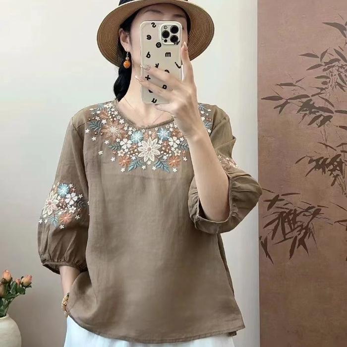 Embroidered Fashion Three-quarter Sleeve T-shirt Summer Loose and Thin Cotton Round Neck Pullover Small Shirt Top