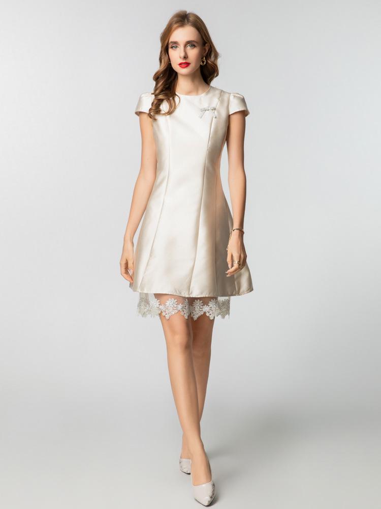 

Летнее женское приталенное платье из сетки с вышивкой в стиле пэчворк 2025 XXL абрикосовый