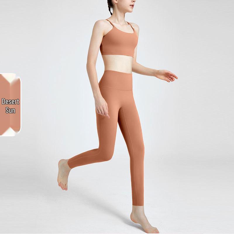 

Комплект для йоги Lycra Nude Feel: Жилет, Брюки и Спортивное нижнее белье 4