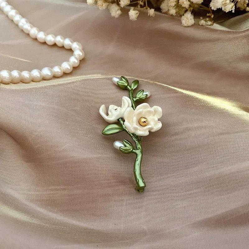 Women Fashion Creative Gifts Vintage Pearl Leaf Brooch Shirt Jacket Collar Pin Woman Gift Jewelry Brooches Accessories Decor