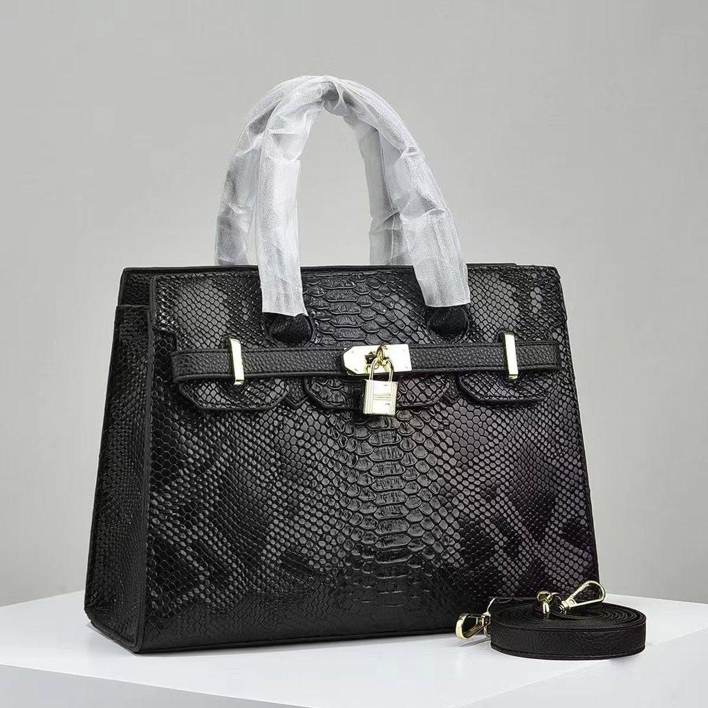 Pu Tote Bag For Women With Contrast Color Design And Multiple Pockets Perfect For Daily Use