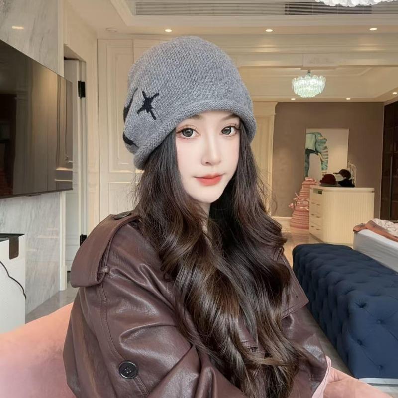 Neuer Stern Kordelzug Hut Damen Retro Strickwollmütze Gesichtszeigende kleine Stapelmütze