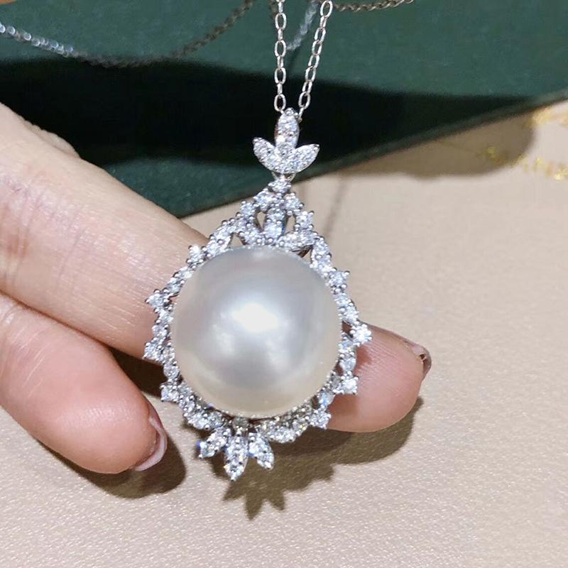 Huitan Aesthetic Flower Imitation Pearl Pendant Necklace Women for Engagement Wedding Luxury Accessories Sparkling CZ Jewelry 41cm 5cm