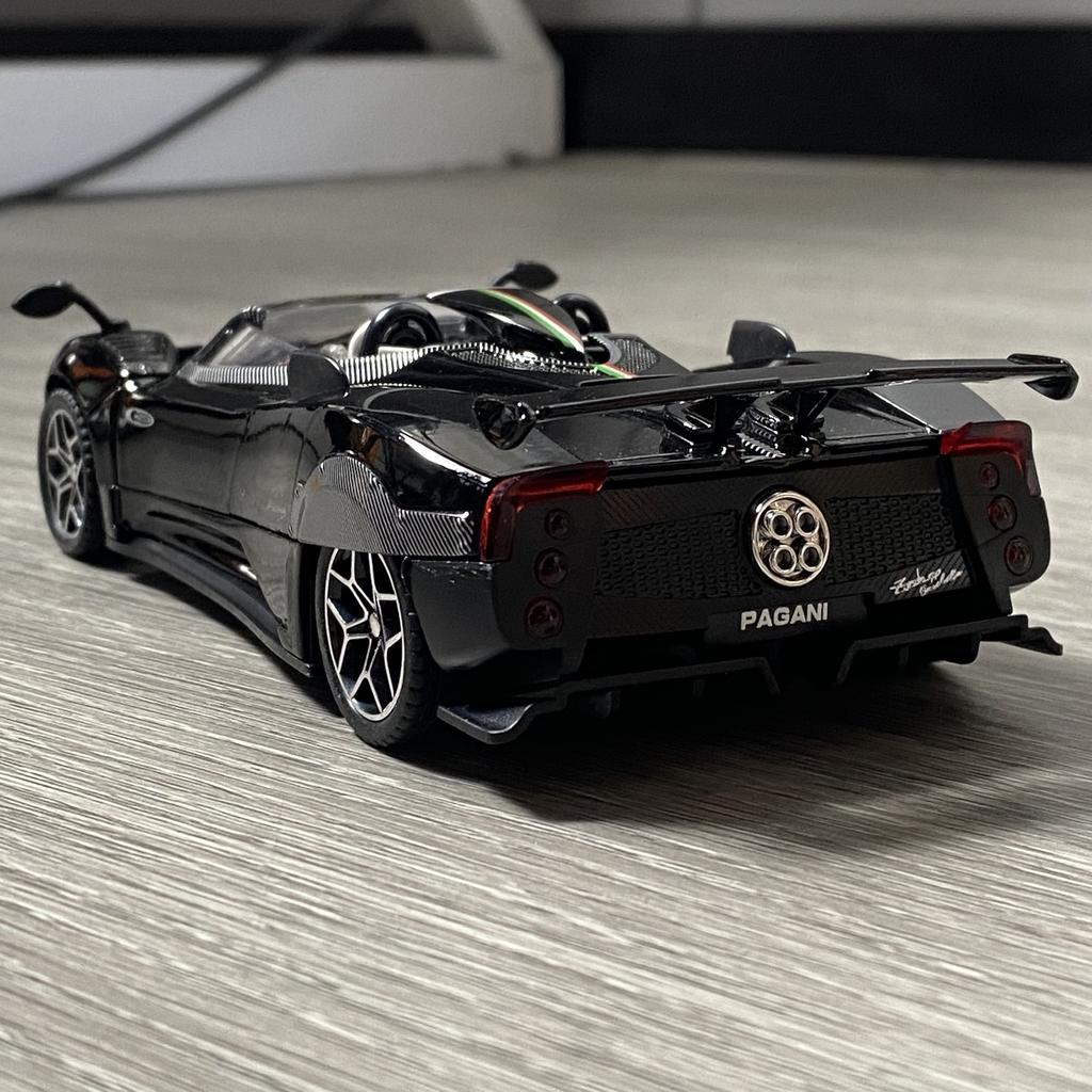 1:32 Pagani Zonda HP 2017 Supercar Alloy Metal Diecast Model Car High Simulation Ornament Decoration Home Collectibles Christmas