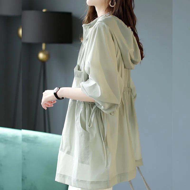 Giacca a Vento Estiva Leggera Protezione Solare da Donna Lunghezza Media Sottile Giacca Traspirante in Vita Trench Coreano Largo con Arricciature