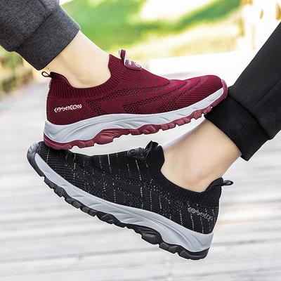 2025 Spring New Walking Shoes, Men's and Women's Elderly Shoes, One Pedal, Mother and Father Shoes, Breathable Sports and Leisure Shoes