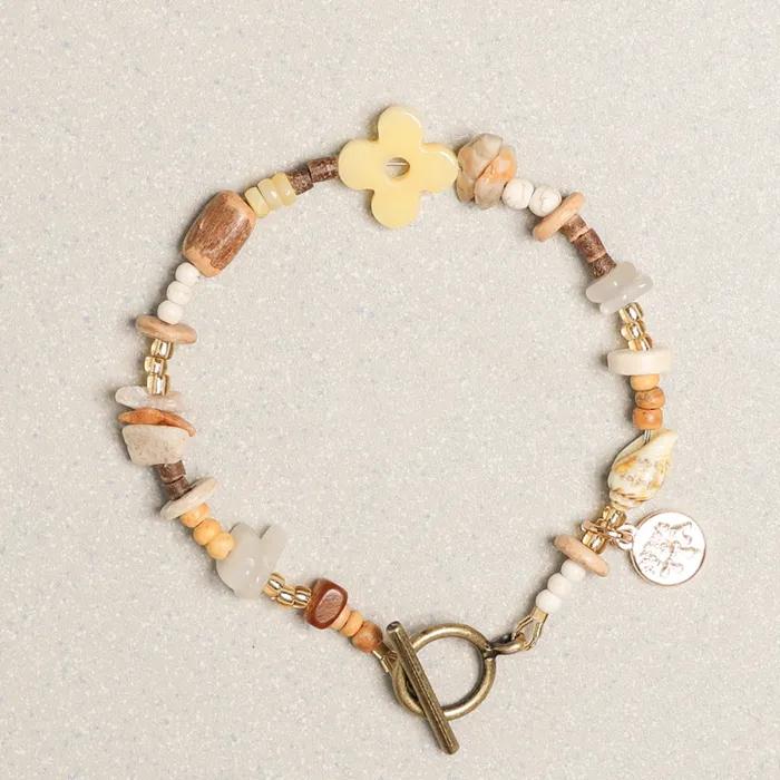 Clover symbol bracelet daisy