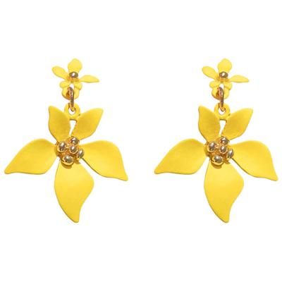 Vacation Style Elegant Flowers Madam Gold Accents Pendant Earrings - Fashionable Suitable for Summer and Casual Wear Earrings  Jewelry Accessory