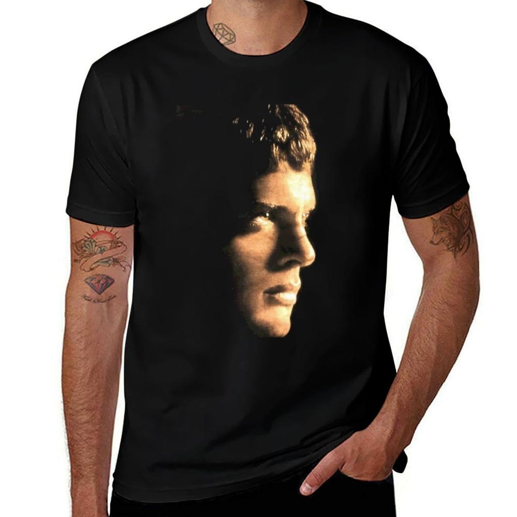 Luis Miguel En Concierto Vintage 90s Tshirt Casual Holiday Short Sleeve Tee
