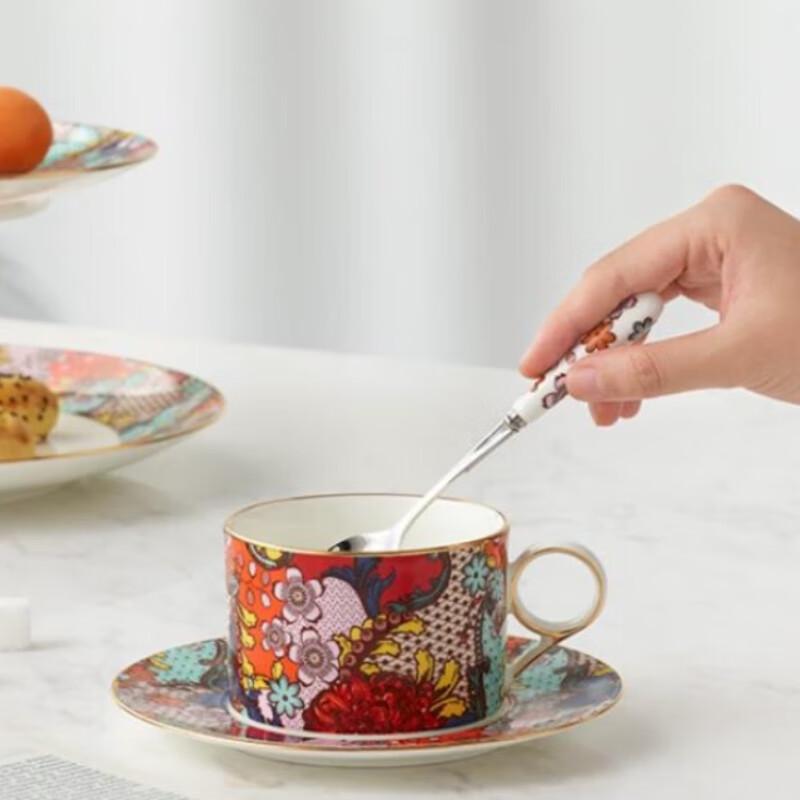 

Auratic Floral Ceramic Tea & Coffee Set