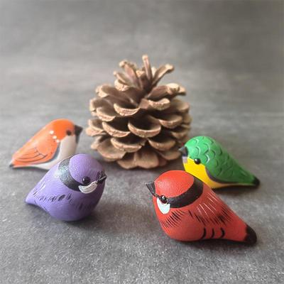Handcrafted Wooden Mini Chubby Bird Ornament - Cute Cartoon Style Decorative Gift