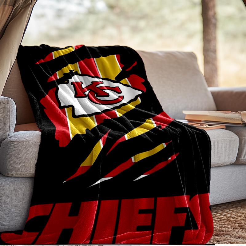Kansas City Chiefs Pattern Blanket Outdoor Flannel Blanket for Camping, Hiking, Garden Parties, Picnic Essentials,gift for family and friends