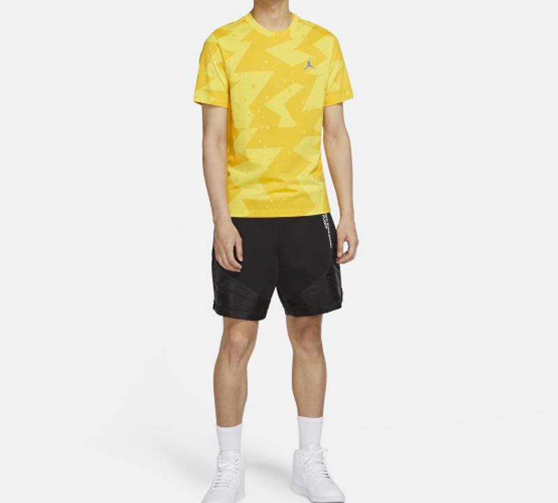 Jordan T Shirts Men's Yellow Crew Neck Moderate Straight Fit CJ6216-728