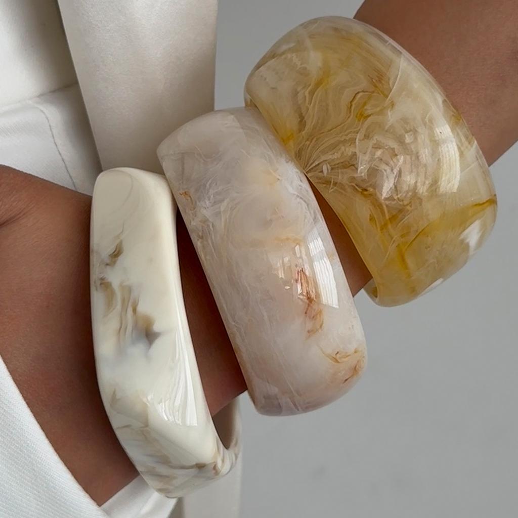 Ingemark 3 Styles Elegant Beige Resin Bangle for Women on Hand New Fashion Statement Boho Charm Bracelets Daily Jewelry Gift