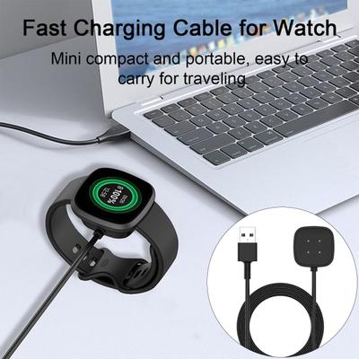 Manyetik Saat Şarj Cihazı Hızlı Şarj Çoklu Koruma Kullanımı Güvenli Fitbit Versa 3/4 için Saat Şarj Kablosu