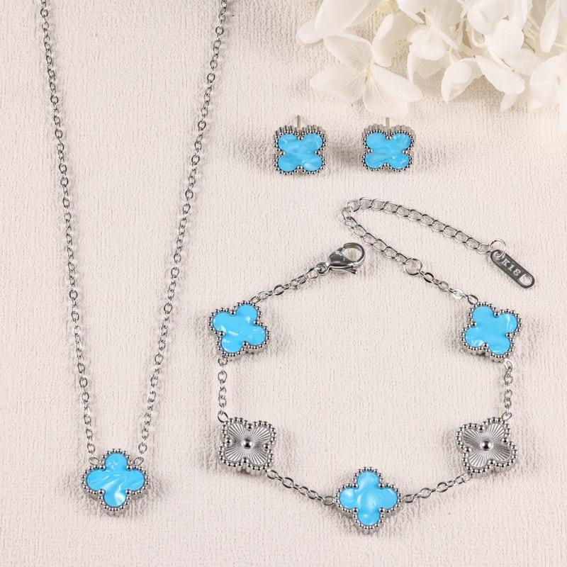 Four-leaf Clover Three-piece Set Bracelet Necklace and Earrings Colorfast Luxurious and Fashionable