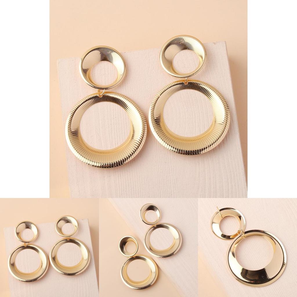 Elegant Metal Earrings With Geometric Shape And Gold Finish For Celebrations