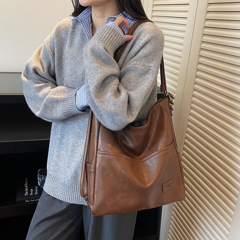 Vintage Shoulder Bag Women's Tote Bag Large Capacity Underarm Bag