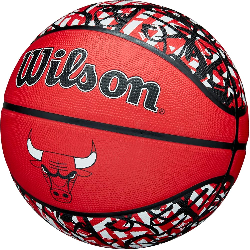 Wilson NBA Team Graffiti Chicago Bulls Basketball Outdoor Size 7 Diameter 24.5cm
