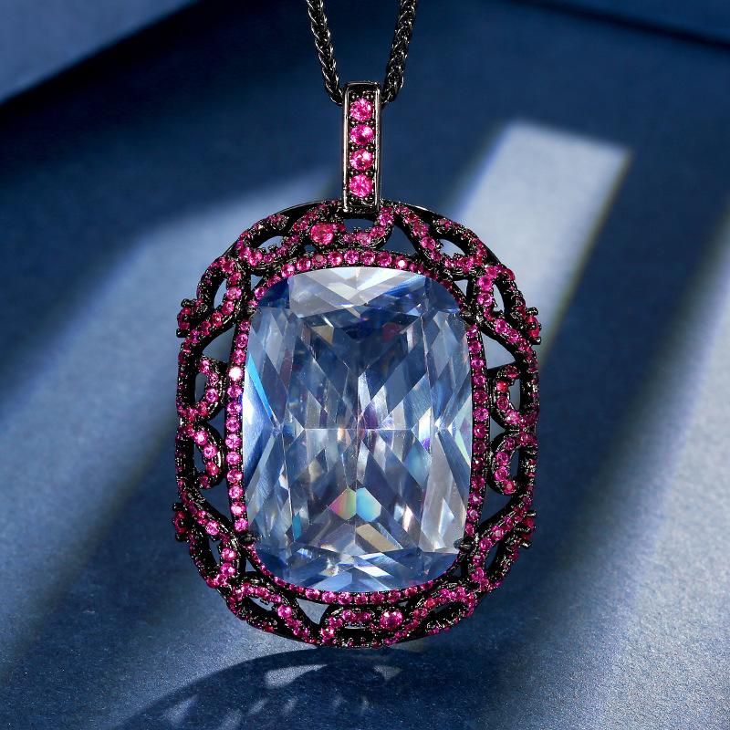 

Ювелирные изделия Медь Позолоченное Имитация цвета Сокровище Скандинавский синий и Черное золото Подвеска Ожерелье Камень 20 * 28