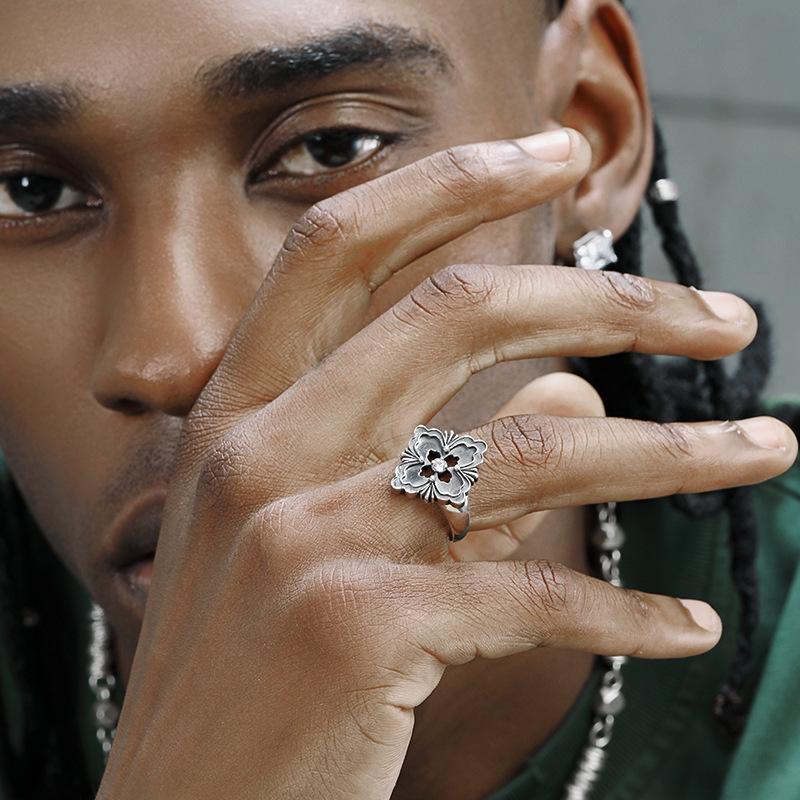 Yintai Fei Thai Silver Four-Leaf Clover Adjustable Ring - Retro Hip Hop Design for Men & Women.
