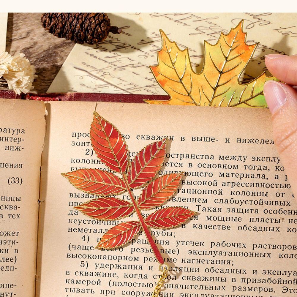 Řetízkový přívěsek Listy Bronzová záložka Vícebarevné značky stránek Studentský dárek