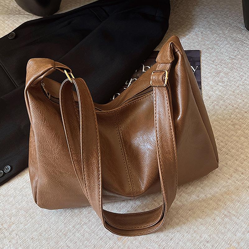 Autumn and Winter Retro Large Capacity Bag for Women New Style Student Commuting Tote Bag Casual Versatile Crossbody Bag