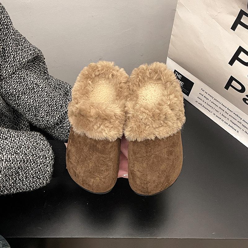 

Boken cotton slippers for women s outdoor wear in autumn and winter 2025 new fur covered half slippers 40