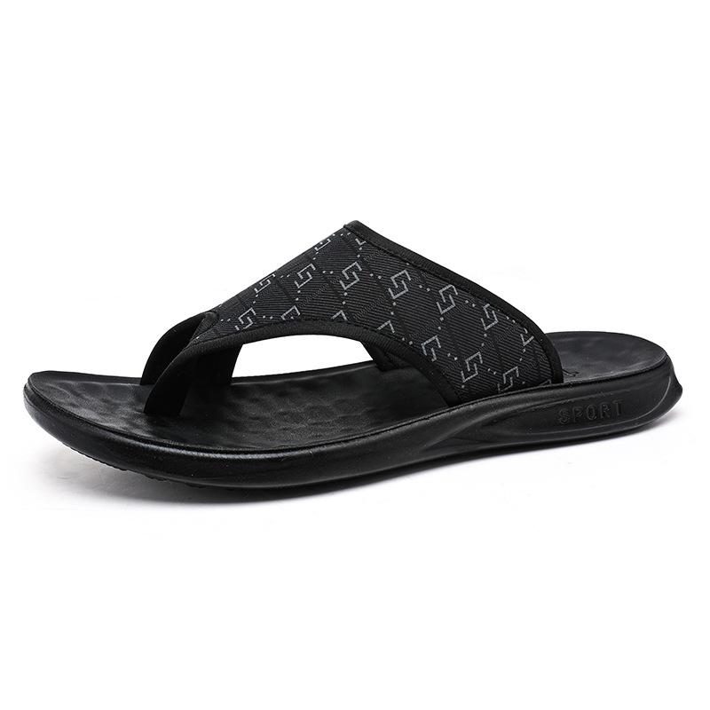 

Flip-flops men wear seaside beach shoes in summer, new men s foot-pinching trend, fashionable and wear-resistant casual cool slippers 44