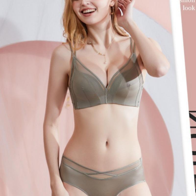Sexy and Comfortable Lace-trimmed Medium-thick Cup Small Chest Push-up Beautiful Back Bra Set
