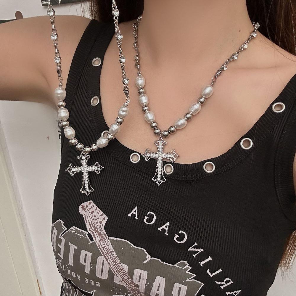 Gothic Punk Hollowed-out Cross Zircon Pendant Imitation Pearl Beaded Necklace for Women Hip-hop Trend Charm Jewelry Accessories