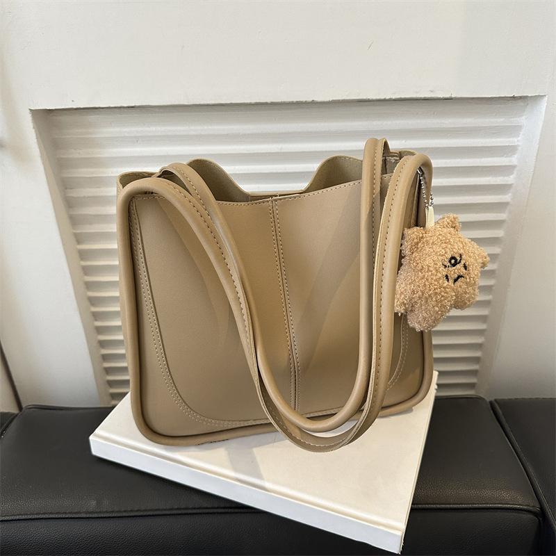 

Высококачественная текстура большой емкости сумка-ведро осень и зима новая женская сумка модная сумка через плечо для поездок на работу сумки для женщин MIT 27x10x24cm хаки