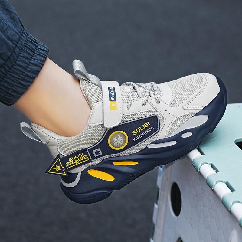 Sommer-Sportschuhe für Jungen: Weiche Sohle, Rutschfest, Atmungsaktives Mesh, Laufschuhe für mittelgroße und große Kinder