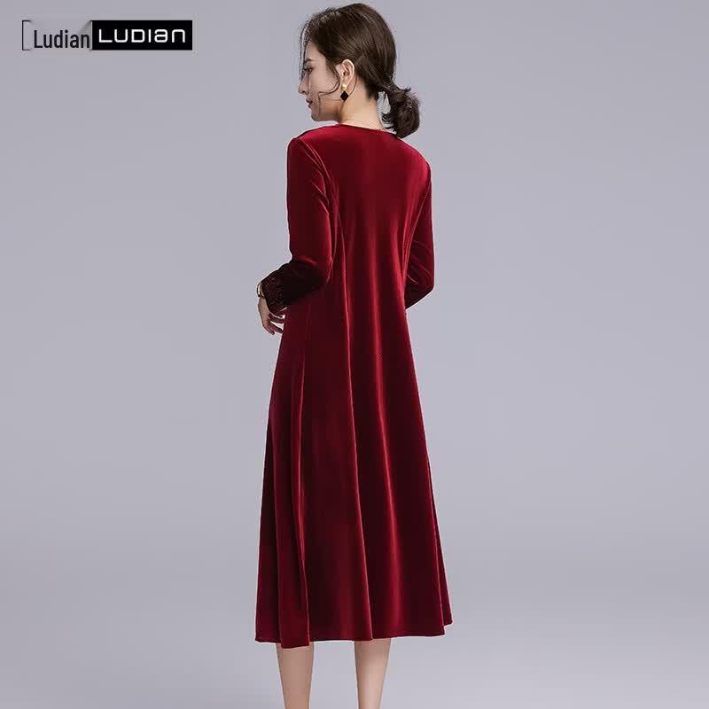 Women's V-Neck A-Line Velvet Embellished Dress