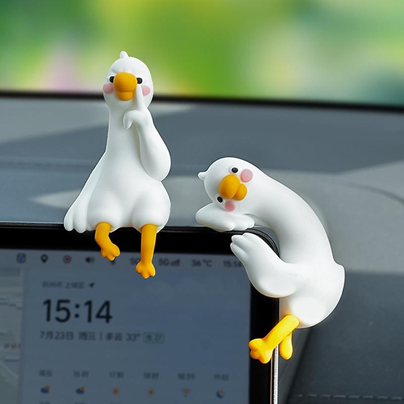 Cute 3D Resin Duck Figurine Animal Decor For Car Dashboard Desk Home Lovely Mini Craft Ornament Gift For Friends Duck Ornament