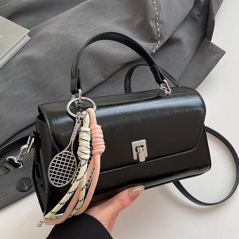 Wholesale popular niche fashion high sense portable small square bag women's temperament commuting casual versatile messenger bag