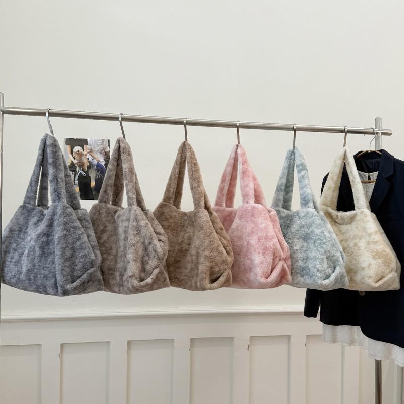2025 New Style Plush Women's Shoulder Bag Fashionable All-matching Large-capacity Handbag Stock Is Sufficient