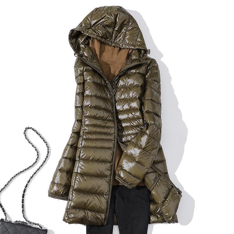 Ultralight Women Puffer Jacket Duck Down Hooded Coat Warm Windbreaker Parka for Autumn Winter Portable Female